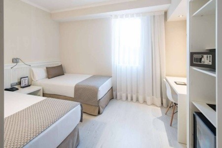 Španielsko Barcelona Catalonia Roma 4 dňový pobyt Raňajky Letecky Letisko: Viedeň February 2026 (18/02/26-21/02/26)