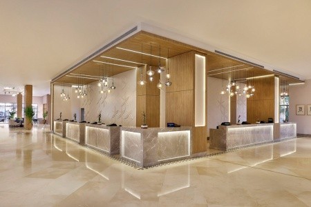 Doubletree By Hilton & Spa Marjan Island - 43