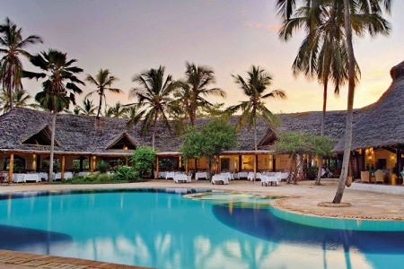 Bluebay Beach Resort & Spa - 2