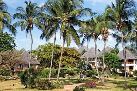 Zanzibar Kiwengwa Bluebay Beach Resort & Spa 8 dňový pobyt Polpenzia Letecky Letisko: Praha January 2026 (31/01/26- 7/02/26)
