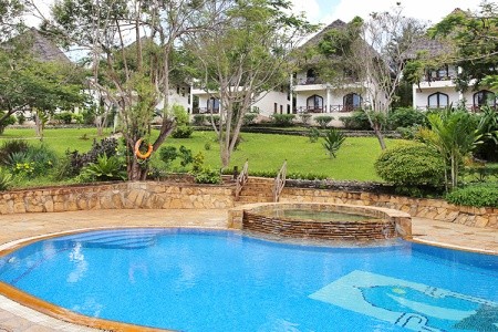 Zanzibar Kiwengwa Bluebay Beach Resort & Spa 8 dňový pobyt Polpenzia Letecky Letisko: Praha January 2026 (31/01/26- 7/02/26)