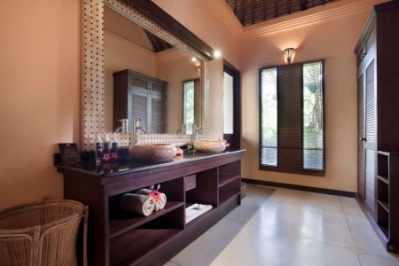 Bali Kuta Beach Amertha Bali Villas (Pemuteran) 15 dňový pobyt Raňajky Letecky Letisko: Praha December 2025 (20/12/25- 3/01/26)