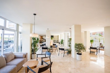 Kanárske ostrovy Tenerife Coral Ocean View 8 dňový pobyt Polpenzia Letecky Letisko: Budapešť October 2026 ( 4/10/26-11/10/26)