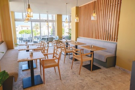 Kanárske ostrovy Tenerife Coral Ocean View 8 dňový pobyt Polpenzia Letecky Letisko: Budapešť October 2026 ( 4/10/26-11/10/26)