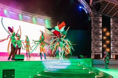 Tropical Deluxe Princess - 111