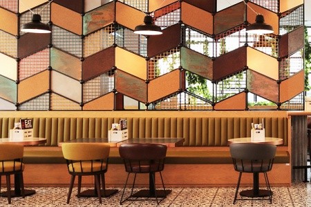 Spojené arabské emiráty Dubaj First Central Hotel Suites 10 dňový pobyt Polpenzia Letecky Letisko: Praha April 2026 (16/04/26-25/04/26)