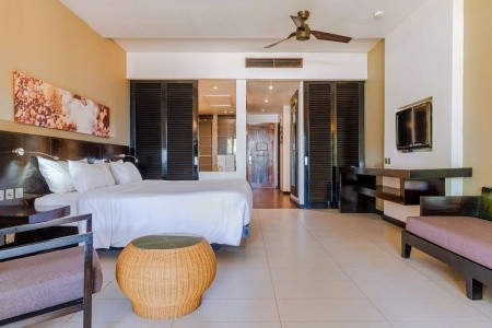 Crystals Beach Resort Belle Mare - 26