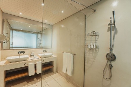 Maurícius  Radisson Blu Azuri Resort & Spa (Roches Noires) 12 dňový pobyt Polpenzia Letecky Letisko: Praha April 2027 ( 6/04/27-17/04/27)