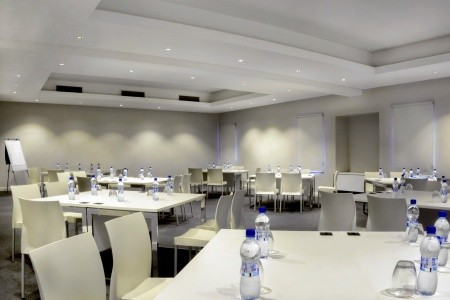 Maurícius  Radisson Blu Azuri Resort & Spa (Roches Noires) 12 dňový pobyt Polpenzia Letecky Letisko: Praha April 2027 ( 6/04/27-17/04/27)