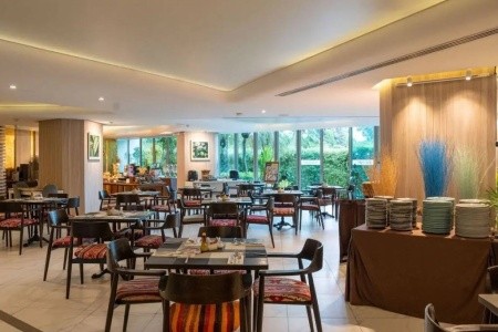 Wyndham Grand Nai Harn Beach Phuket - 4