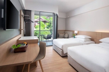 Thajsko Phuket Hyatt Place Phuket Patong 12 dňový pobyt Plná penzia Letecky Letisko: Katovice December 2025 ( 4/12/25-15/12/25)