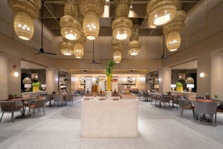 Thajsko Phuket Centara Karon Resort 8 dňový pobyt Raňajky Letecky Letisko: Viedeň February 2026 (26/02/26- 5/03/26)