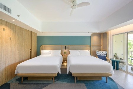 Thajsko Phuket Centara Karon Resort 8 dňový pobyt Raňajky Letecky Letisko: Viedeň February 2026 (26/02/26- 5/03/26)