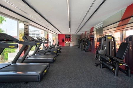 Thajsko Phuket Centara Karon Resort 8 dňový pobyt Raňajky Letecky Letisko: Viedeň February 2026 (26/02/26- 5/03/26)