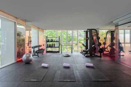 Thajsko Phuket Centara Karon Resort 8 dňový pobyt Raňajky Letecky Letisko: Viedeň February 2026 (26/02/26- 5/03/26)