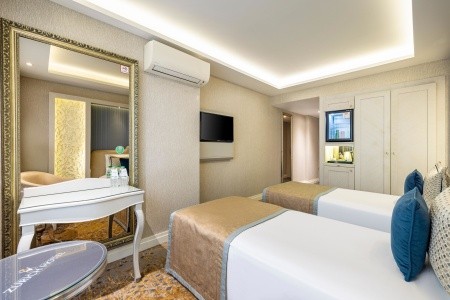 Turecko Istanbul Zürich 5 dňový pobyt Raňajky Letecky Letisko: Praha January 2026 ( 2/01/26- 6/01/26)