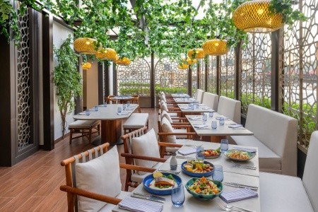 Spojené arabské emiráty Dubaj Ja Ocean View Hotel Jumeirah Beach 8 dňový pobyt Raňajky Letecky Letisko: Praha June 2026 ( 3/06/26-10/06/26)