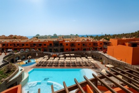 Arena Castillo Apartments - 7