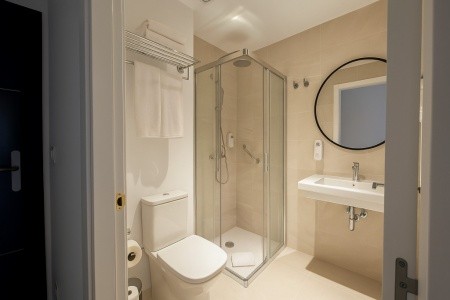 Arena Castillo Apartments - 11