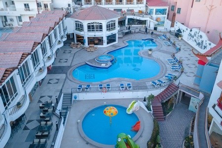 Minamark Beach Resort - 4