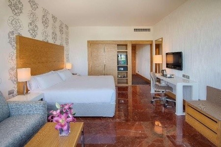 Taliansko Florencia Nh Firenze 7 dňový pobyt Raňajky Vlastná February 2026 (16/02/26-22/02/26)