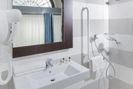 Taliansko Friuli-Venezia Giuli B&B Trieste 5 dňový pobyt Raňajky Vlastná July 2026 ( 9/07/26-13/07/26)