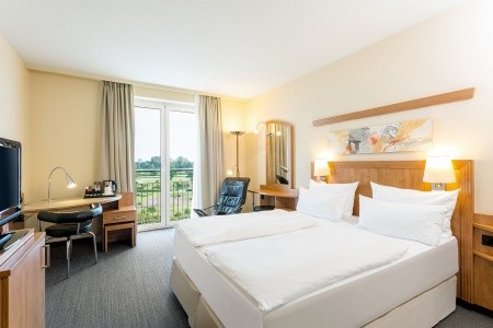 Nh Hamburg Horner Rennbahn - 17