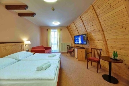 Česká republika Jizerské hory Obří Sud (Javorník) 3 dňový pobyt Polpenzia Vlastná October 2026 (26/10/26-28/10/26)