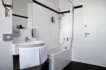 Nemecko Hesensko Grand Hotel Downtown Frankfurt 15 dňový pobyt Raňajky Vlastná October 2025 (18/10/25- 1/11/25)