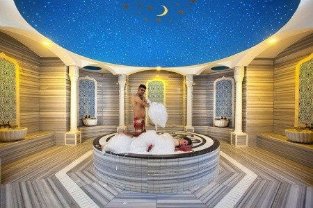 Royal Holiday Palace - 13