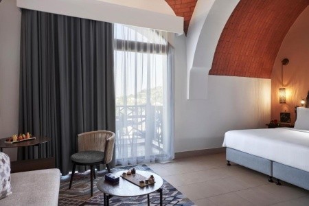 The Cove Rotana Resort - 17