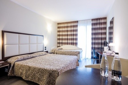 Taliansko Lago di Garda Parc (Peschiera Del Garda) 15 dňový pobyt Polpenzia Vlastná May 2026 (17/05/26-31/05/26)