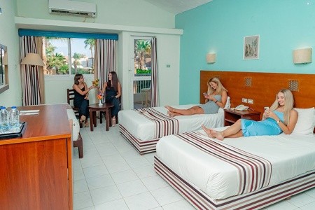 Empire Beach Resort (Ex. Triton Empire Beach Resort) - 38