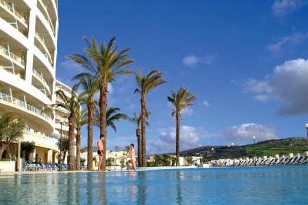 Malta Mellieha Radisson Blu Resort & Spa, Malta Golden Sands 7 dňový pobyt Polpenzia Letecky Letisko: Viedeň March 2026 (12/03/26-18/03/26)