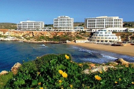 Malta Mellieha Radisson Blu Resort & Spa, Malta Golden Sands 7 dňový pobyt Polpenzia Letecky Letisko: Viedeň March 2026 (12/03/26-18/03/26)