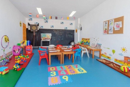 Španielsko Mallorca Aparthotel Fontanellas Playa 5 dňový pobyt Raňajky Letecky Letisko: Viedeň April 2026 ( 7/04/26-11/04/26)