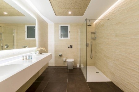 Malta  Doubletree By Hilton Malta (Ex.