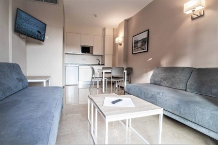 Španielsko Costa Del Sol Ilunion Miramar 5 dňový pobyt Raňajky Letecky Letisko: Praha July 2026 ( 8/07/26-12/07/26)