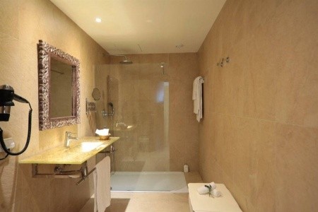 Španielsko Mallorca La Pergola Aparthotel (Port De Andratx) 4 dňový pobyt Raňajky Letecky Letisko: Viedeň December 2025 (20/12/25-23/12/25)