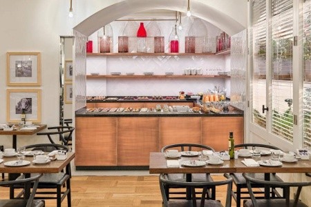 Španielsko Barcelona H10 Cubik 8 dňový pobyt Raňajky Letecky Letisko: Bratislava May 2026 (28/05/26- 4/06/26)