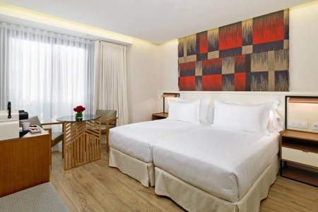 Španielsko Barcelona H10 Cubik 8 dňový pobyt Raňajky Letecky Letisko: Bratislava May 2026 (28/05/26- 4/06/26)