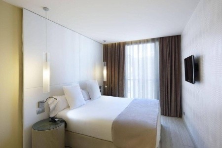 Španielsko Barcelona Grums 6 dňový pobyt Bez stravy Letecky Letisko: Bratislava March 2026 ( 8/03/26-13/03/26)