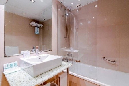 Španielsko Barcelona Del Mar 8 dňový pobyt Raňajky Letecky Letisko: Bratislava June 2026 (30/06/26- 7/07/26)