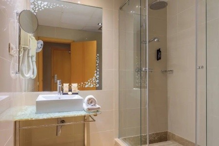 Španielsko Barcelona Del Mar 8 dňový pobyt Raňajky Letecky Letisko: Bratislava June 2026 (30/06/26- 7/07/26)