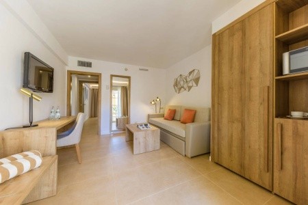 Španielsko Mallorca Zafiro Cala Mesquida 4 dňový pobyt Polpenzia Letecky Letisko: Bratislava June 2026 (10/06/26-13/06/26)