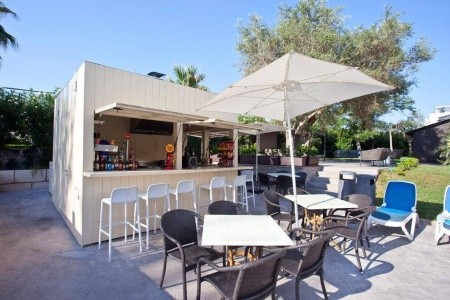 Španielsko Mallorca Bahía Pollensa Aparthotel 7 dňový pobyt Raňajky Letecky Letisko: Viedeň July 2026 (29/07/26- 4/08/26)