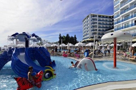 Azura Deluxe Resort & Spa - 10