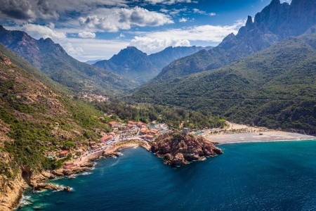 Divoká krása Korsiky Snídaně