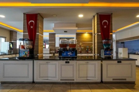 Catty Cats Garden - 16