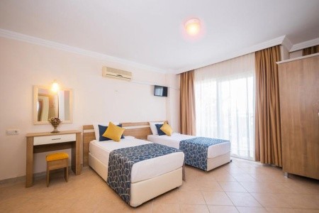 Catty Cats Garden - 36